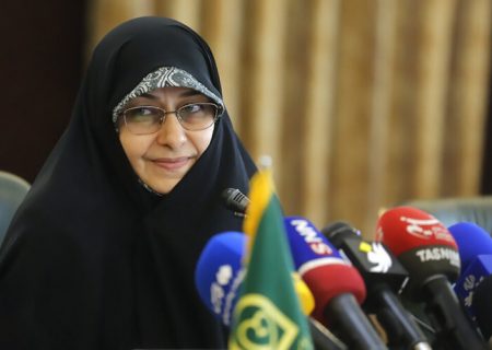 پرورش انسانیت بر دوش زنان گذاشته شده است