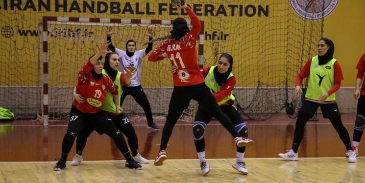 دختران هندبالیست قمی به اردوی تیم ملی دعوت شدند