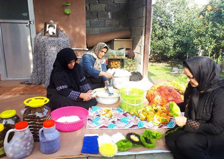 توانمند سازی راهی برای خودکفایی  زنان