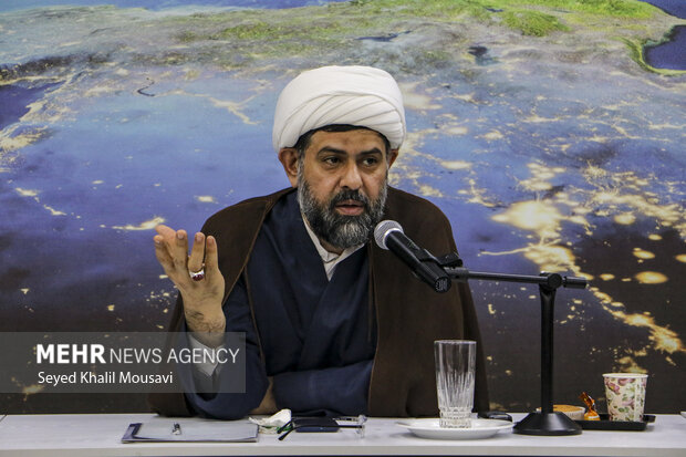 اسلام «زن تمدن ساز و جامعه ساز» را به دنیا معرفی کرد