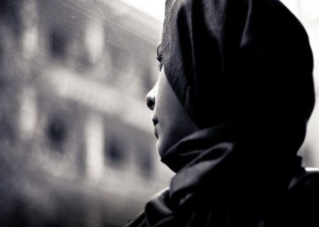 زنان افسرده‌تر از مردان