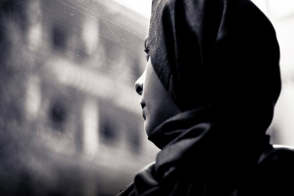 زنان افسرده‌تر از مردان