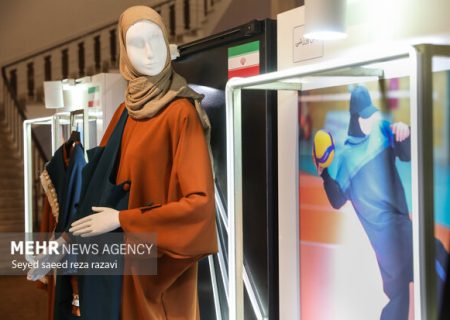 حوزه لباس نوجوان ظرفیت‌های خوبی دارد/آثار شهرهای بزرگ ضعیف بودند