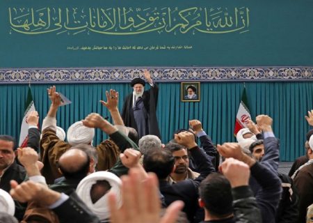 همه باید در انتخابات شرکت کنند