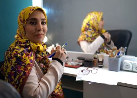 واکنش مجری «سلام صبح‌بخیر» به تبلیغات سلبریتی‌ها برای کوروش کمپانی