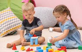 تقویت توجه کودک با بازی‌های مناسب