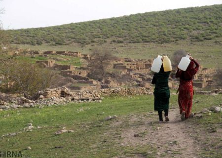 چهره روستاهای کشور زنانه شده است/ تجرد دختران را فراپایتختی ببینیم