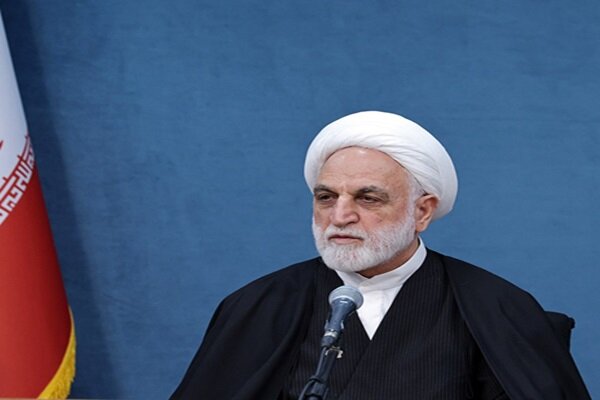 تلاش خود را در جهت امنیتِ روان، جان و مال مردم معطوف دارید