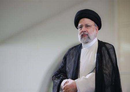 انتقاد رئیس جمهور از تعطیلی ۱۰ ساله برخی واحدهای تولیدی