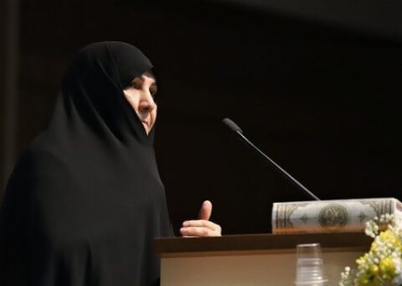 حوزه علمیه سهم خود در تقویت جریان زن و خانواده در عرصه‌های ملی و بین‌المللی را ایفا کند